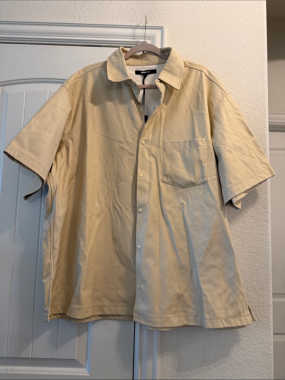 FASHION NOVA MEN’S Faux Leather Beige Short-Sleeve Button-Up Shirt, Sz XXXL NWT